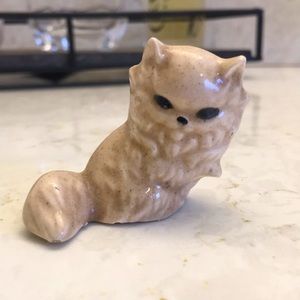 Tiny Cat Fugurine